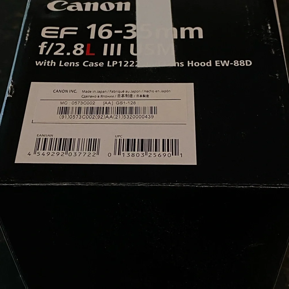 Canon EF 16-35mm f/2.8L III USM Zoom Lens for Canon EF-mount cameras